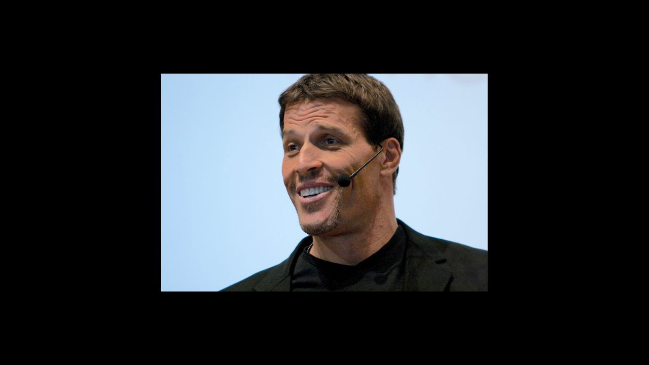 Tìm Hiểu Tony Robbins Là Ai?